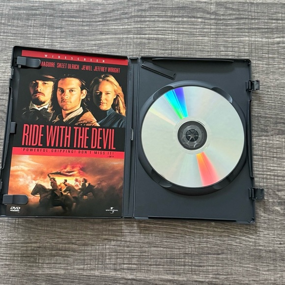 Bundle of 5 DVDs - Picture 11 of 14